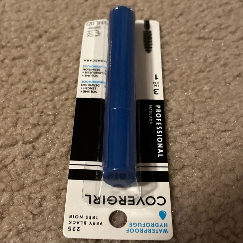 New COVERGIRL Professional 3-in-1 Waterproof Mascara, Very Black 225-0.3 Fl Oz